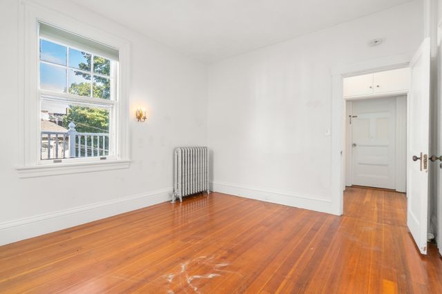 2 Wyman Ct 1, Winchester, MA 01890
