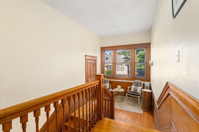 2 Wyman Ct 1, Winchester, MA 01890