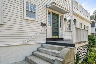 2 Wyman Ct 1, Winchester, MA 01890