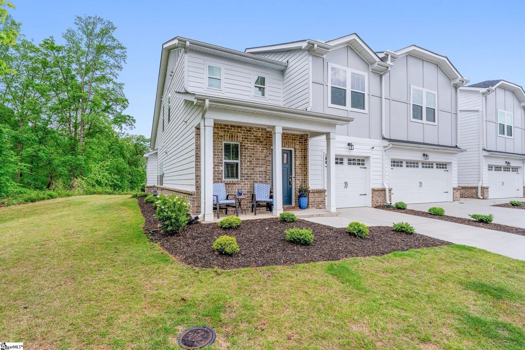 24 Sparrow Lane, Greenville, SC 29607