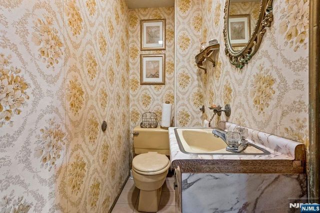 863 Pleasant Valley Way, West Orange, NJ 07052