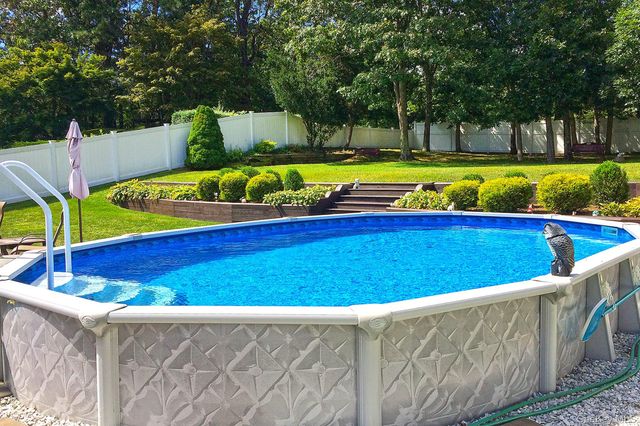 186 11th Avenue, Holtsville, NY 11742