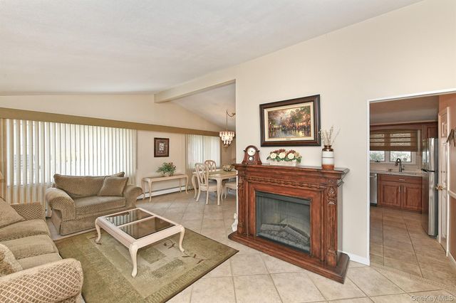 186 11th Avenue, Holtsville, NY 11742