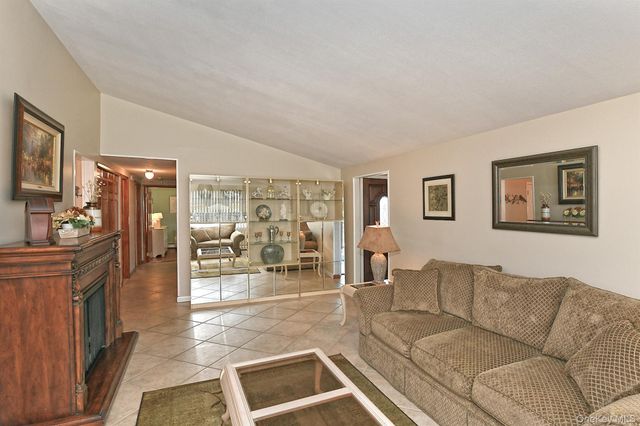 186 11th Avenue, Holtsville, NY 11742