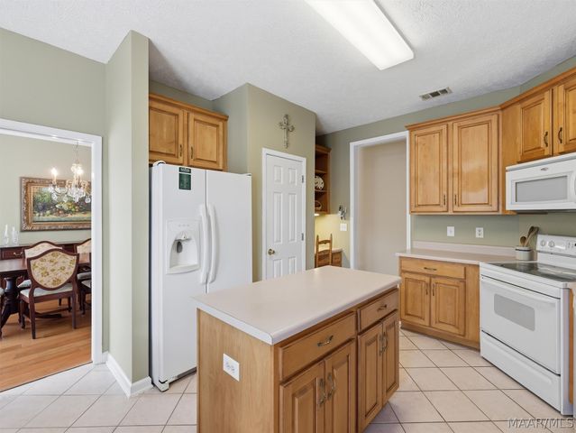 9348 Bristlecone Drive, Montgomery, AL 36117