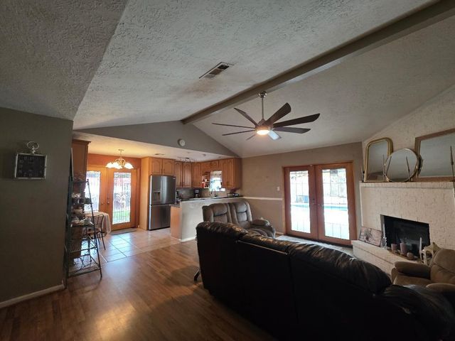 2414 Goldenrod Street, Highlands, TX 77562