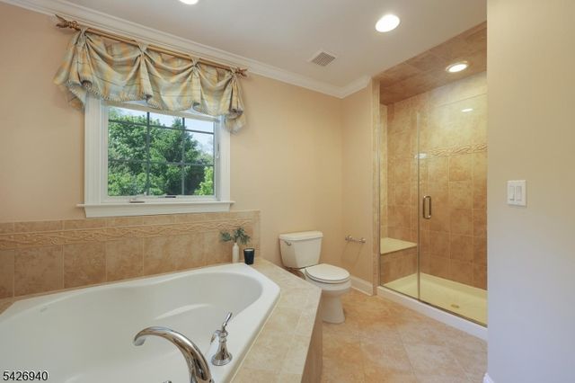 84 Bedford Dr, Montgomery Twp., NJ 08558