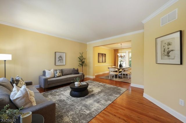 84 Bedford Dr, Montgomery Twp., NJ 08558