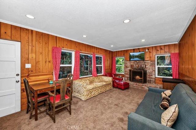 22421 Pine, Cedarpines Park, CA 92322