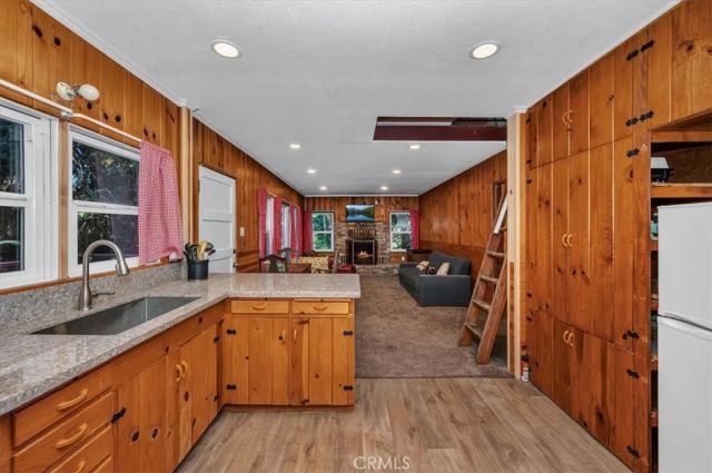 22421 Pine, Cedarpines Park, CA 92322