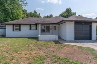 1312 Hickory Lane, Midwest City, OK 73110