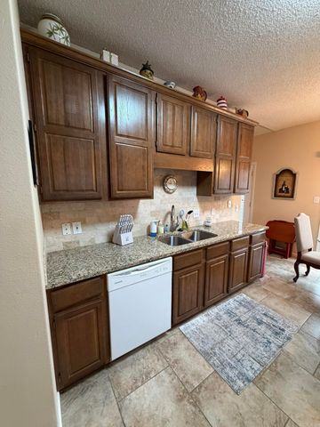 600 Pakis St Apt 4, Hot Springs, AR 71913