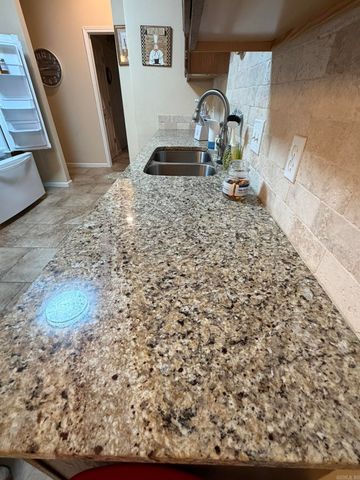 600 Pakis St Apt 4, Hot Springs, AR 71913