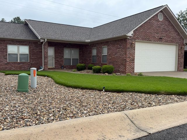 600 Pakis St Apt 4, Hot Springs, AR 71913