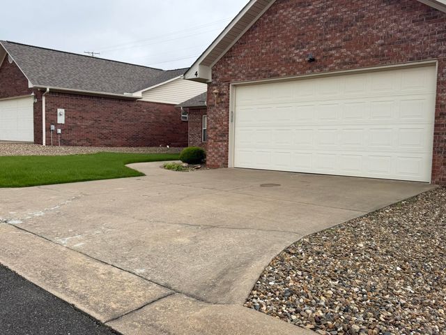 600 Pakis St Apt 4, Hot Springs, AR 71913