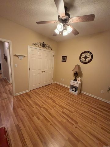 600 Pakis St Apt 4, Hot Springs, AR 71913