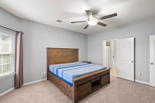 422 Turquoise Trade Drive, La Marque, TX 77568