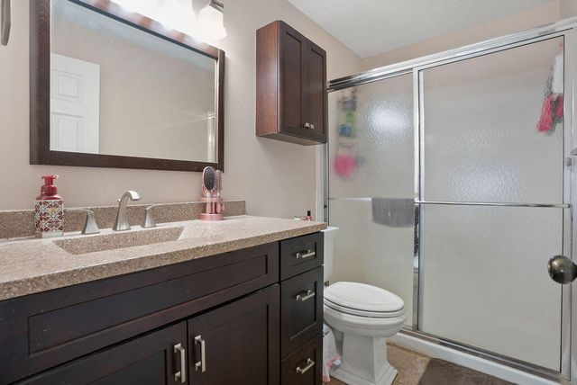 2280 Edenderry Drive, 305, Crescent Springs, KY 41017