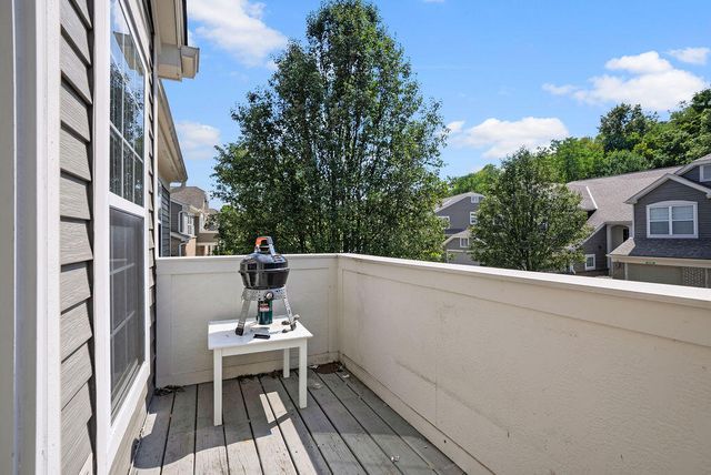 2280 Edenderry Drive, 305, Crescent Springs, KY 41017