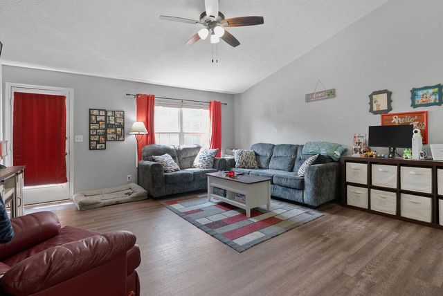 2280 Edenderry Drive, 305, Crescent Springs, KY 41017