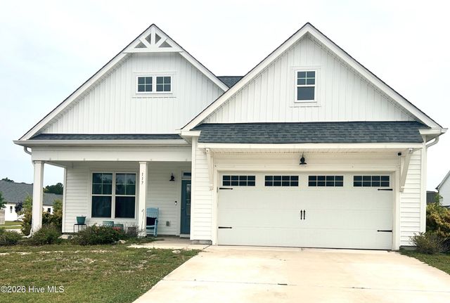 117 E Yellow Lois Drive, Hampstead, NC 28443