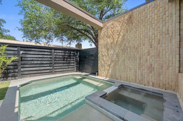 1403 Barton Hills DR 1, Austin, TX 78704