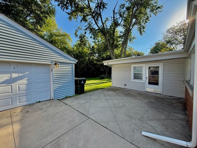 2045 Downey Road, Homewood, IL 60430
