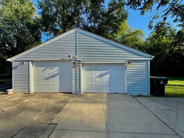 2045 Downey Road, Homewood, IL 60430