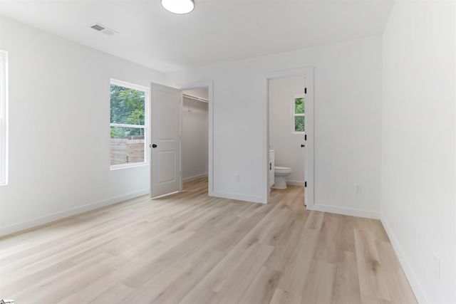 353 St Andrews Street, Spartanburg, SC 29306