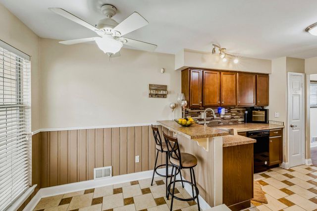 1142 SHAMROCK WAY, Williamstown, NJ 08094