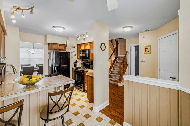 1142 SHAMROCK WAY, Williamstown, NJ 08094