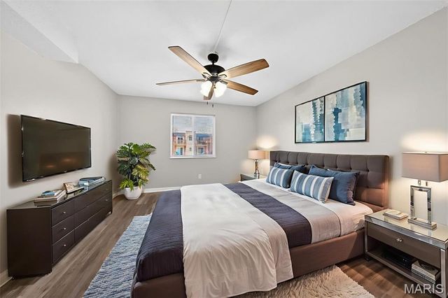 5766 Westphalia Lane B, St Louis, MO 63129