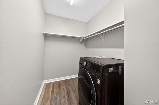 5766 Westphalia Lane B, St Louis, MO 63129