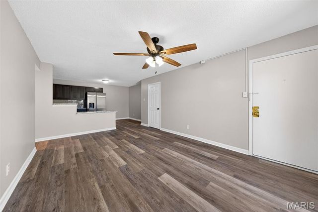 5766 Westphalia Lane B, St Louis, MO 63129