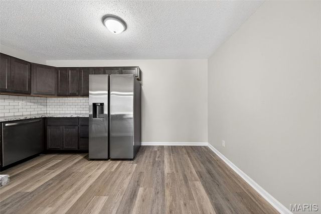 5766 Westphalia Lane B, St Louis, MO 63129