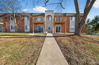5766 Westphalia Lane B, St Louis, MO 63129