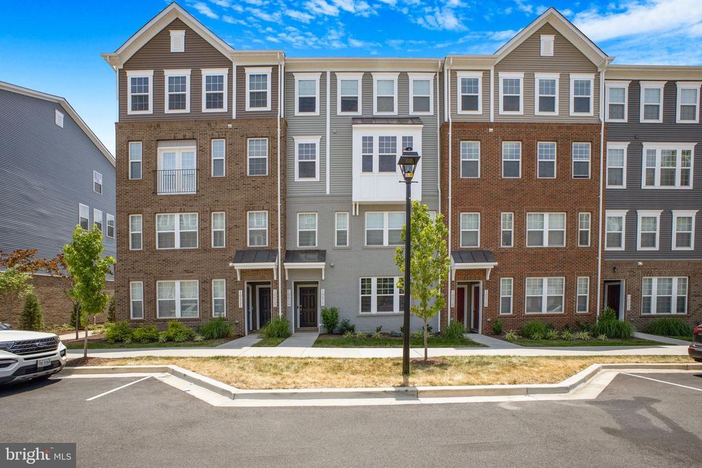 10517 SALLY RIDE, Lanham, MD 20706