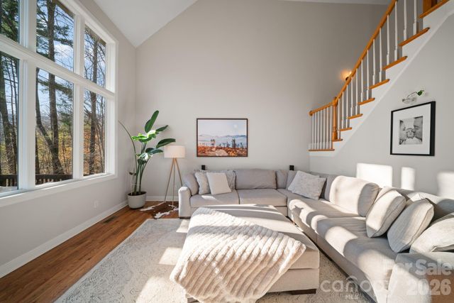 104 Black Hawk Ridge, Weaverville, NC 28787