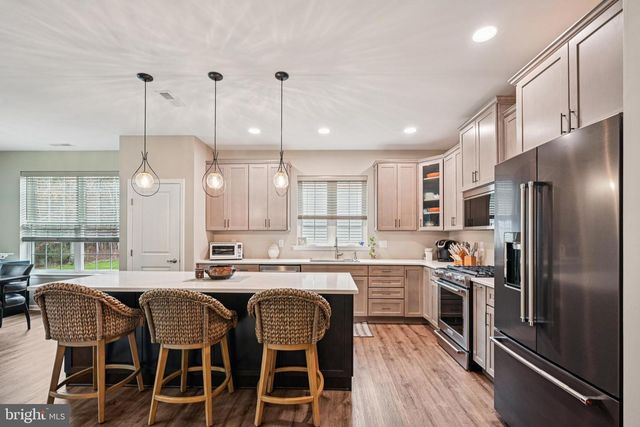 3815 CASTLETON DR, Williamstown, NJ 08094