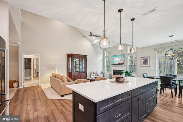 3815 CASTLETON DR, Williamstown, NJ 08094