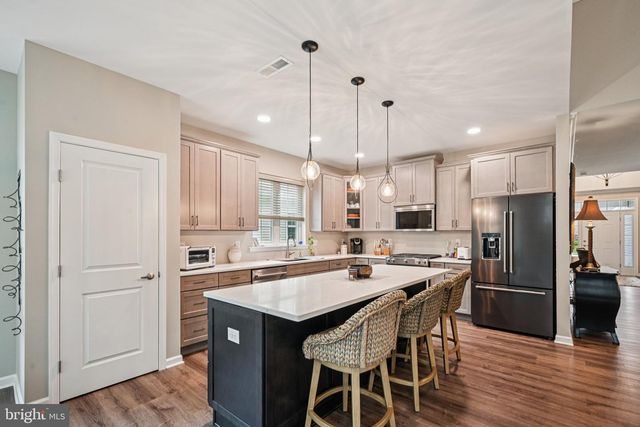 3815 CASTLETON DR, Williamstown, NJ 08094