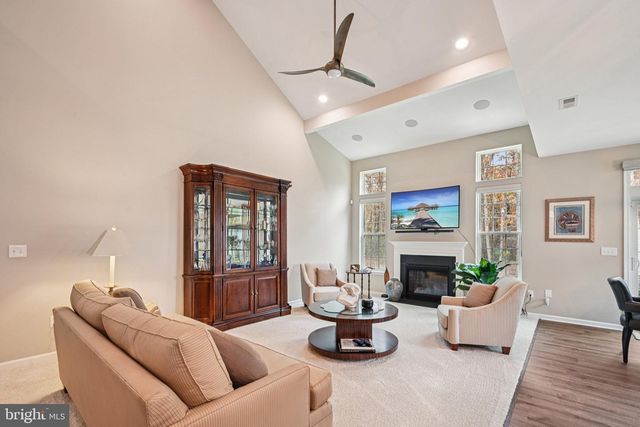 3815 CASTLETON DR, Williamstown, NJ 08094