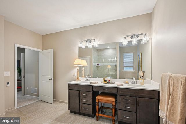 3815 CASTLETON DR, Williamstown, NJ 08094