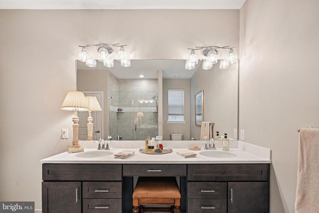 3815 CASTLETON DR, Williamstown, NJ 08094