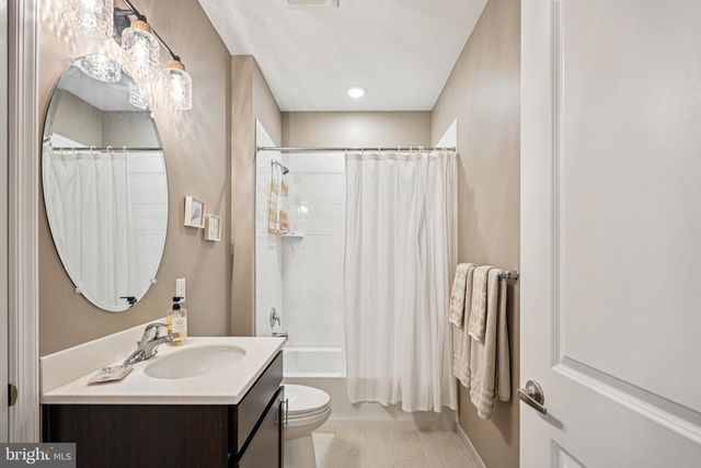 3815 CASTLETON DR, Williamstown, NJ 08094