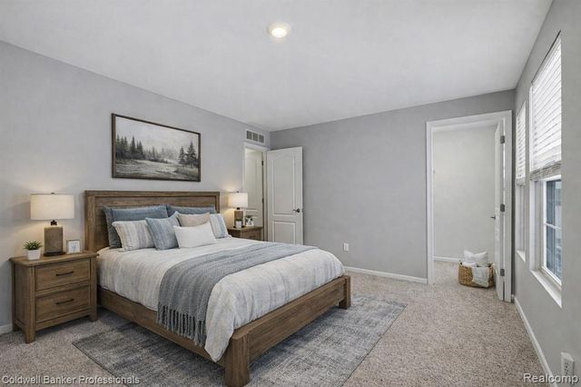 4883 Broomfield Way, Lake Orion, MI 48359