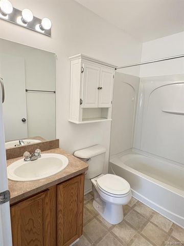 15628 Stone Crossing Drive, Southfield, MI 48075