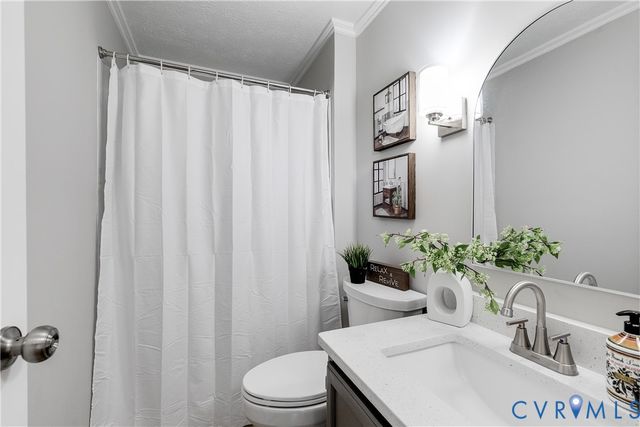 9604 Meredith Woods Ct, Glen Allen, VA 23060