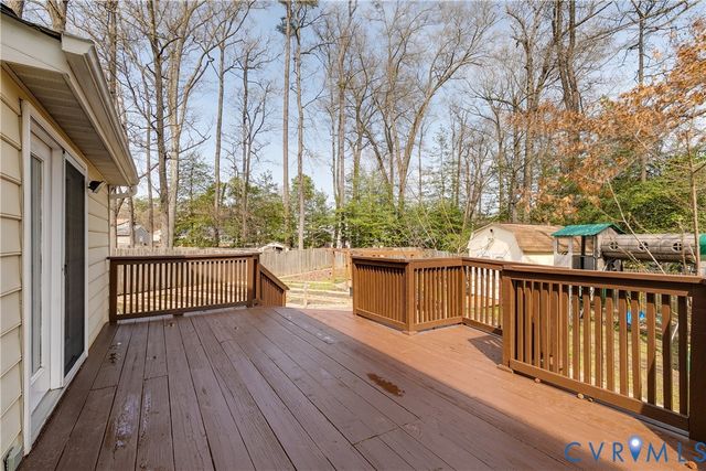 9604 Meredith Woods Ct, Glen Allen, VA 23060