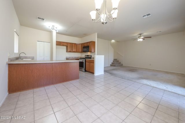 8424 S Egyptian Drive, Tucson, AZ 85747